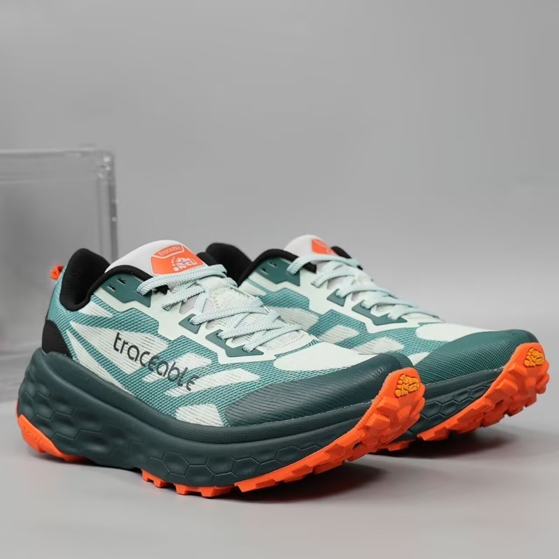 Lightweight Road Running Shoes - Chaussures de course pour jeunes, légères